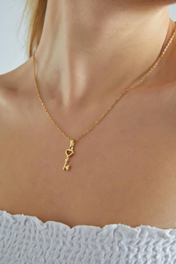 18K Gold Key Necklace Gold Padlock Necklace Christmas Gift Gift for Mom Gifts for Her Key Pendant Necklace Gold Heart Key Necklace